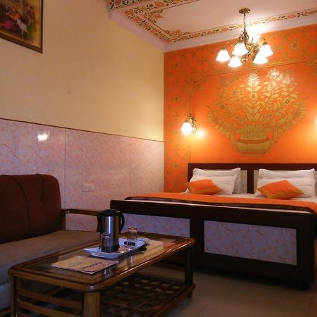 Hotel Golden Heritage Джайпур Екстериор снимка