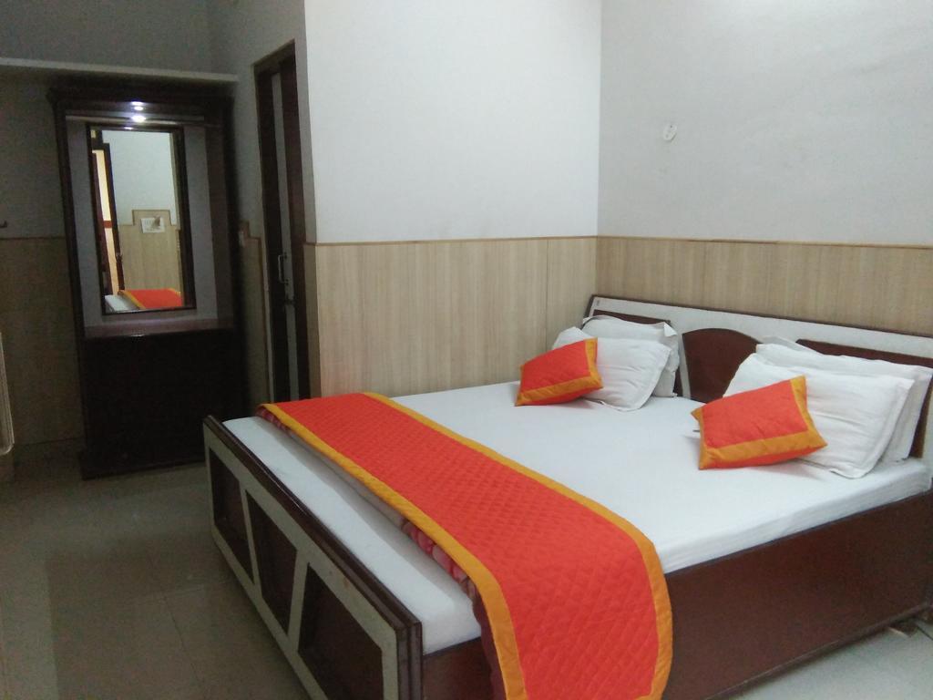 Hotel Golden Heritage Джайпур Екстериор снимка