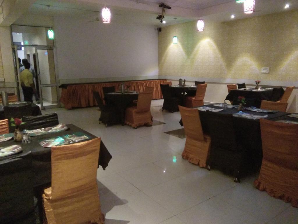 Hotel Golden Heritage Джайпур Екстериор снимка