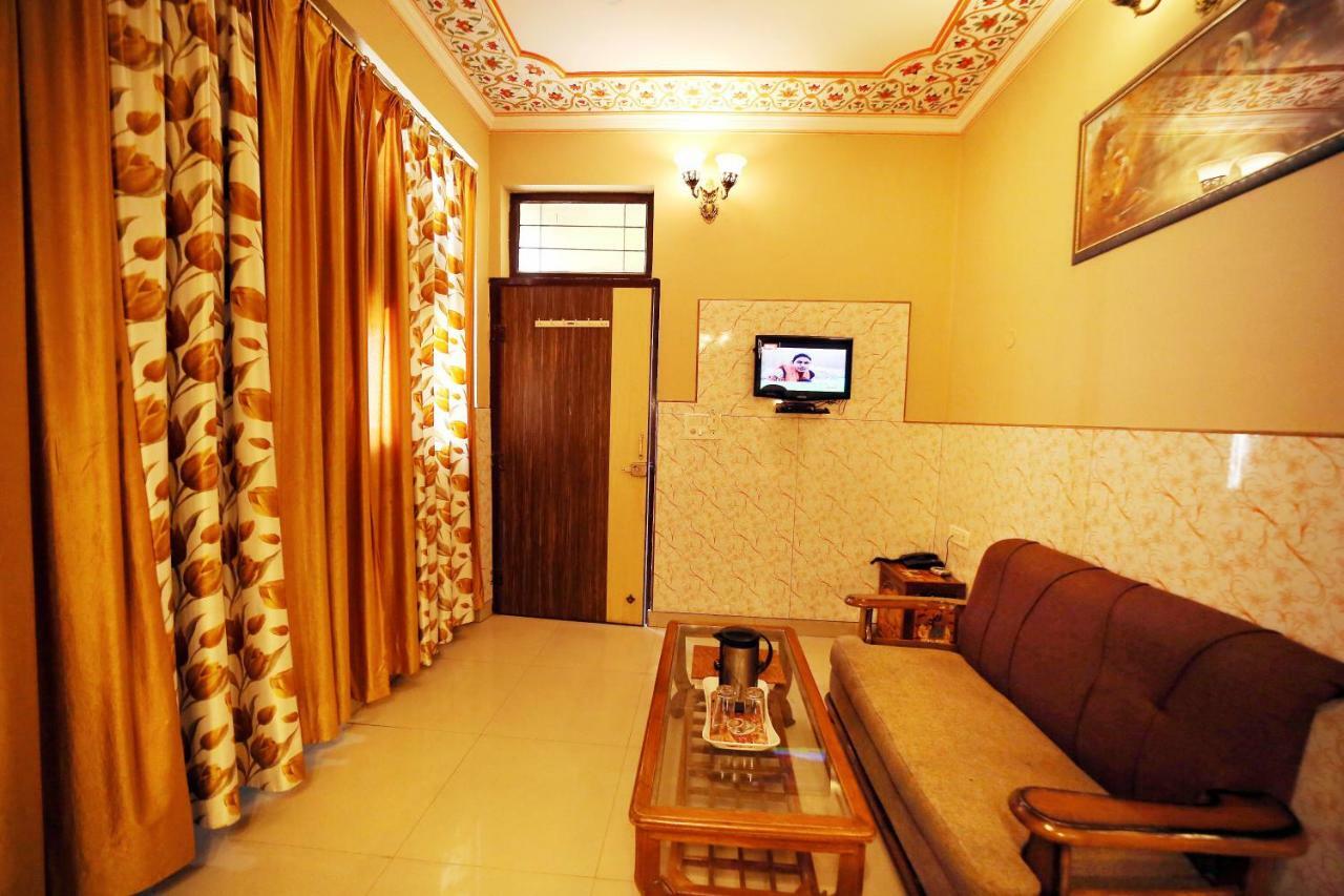 Hotel Golden Heritage Джайпур Екстериор снимка