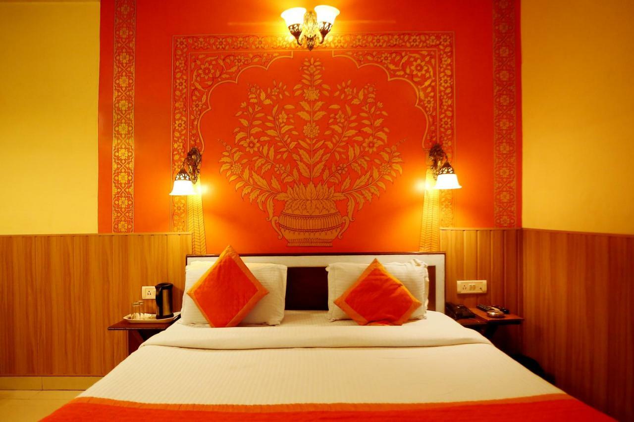 Hotel Golden Heritage Джайпур Екстериор снимка